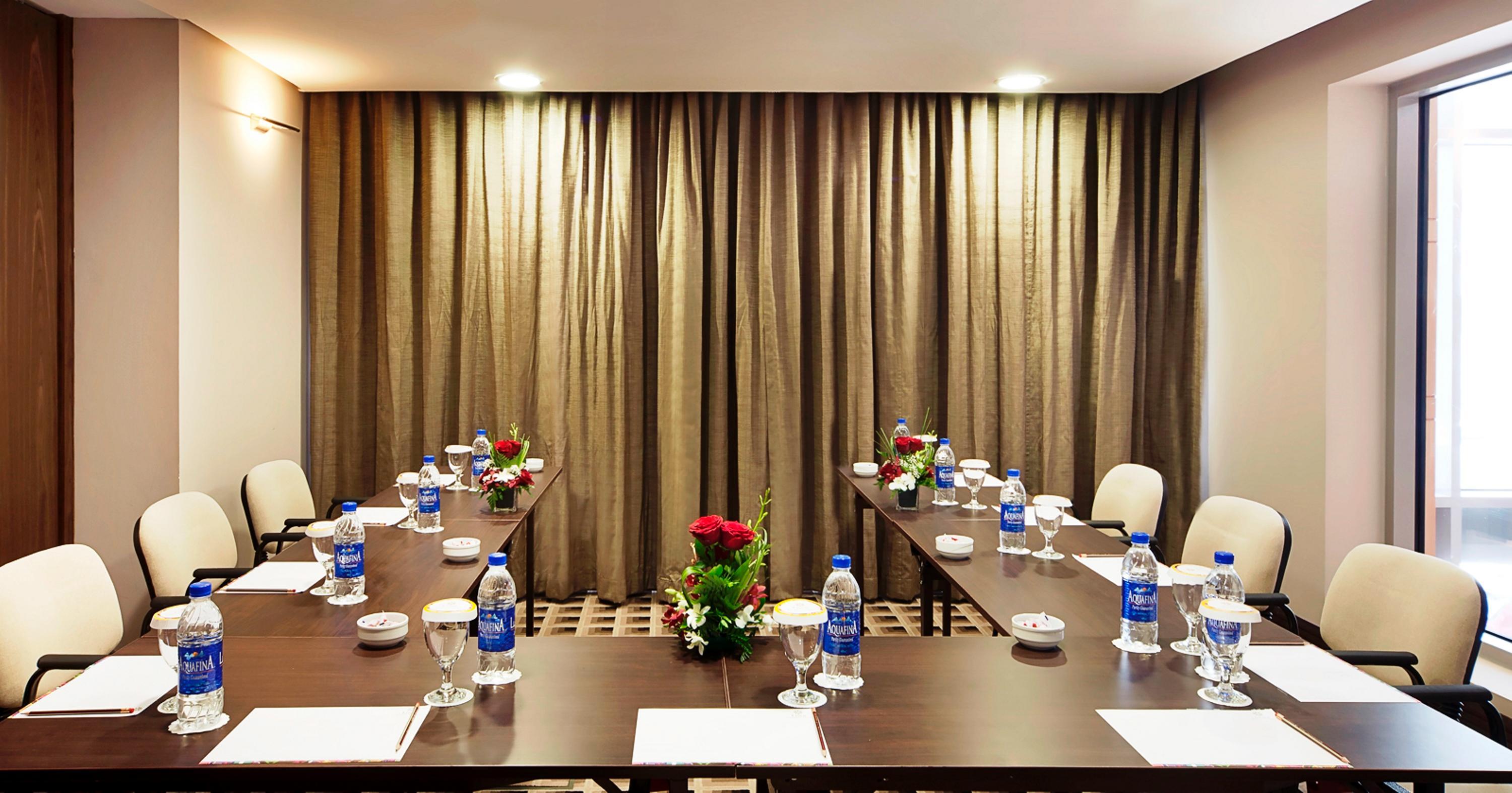 Oaks Liwa Executive Suites Abu Dhabi Luaran gambar